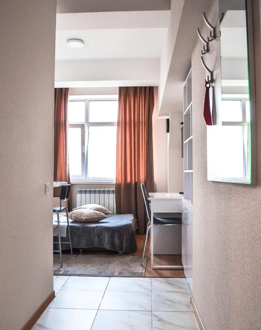 Smart House Hotel Kiev 0*,